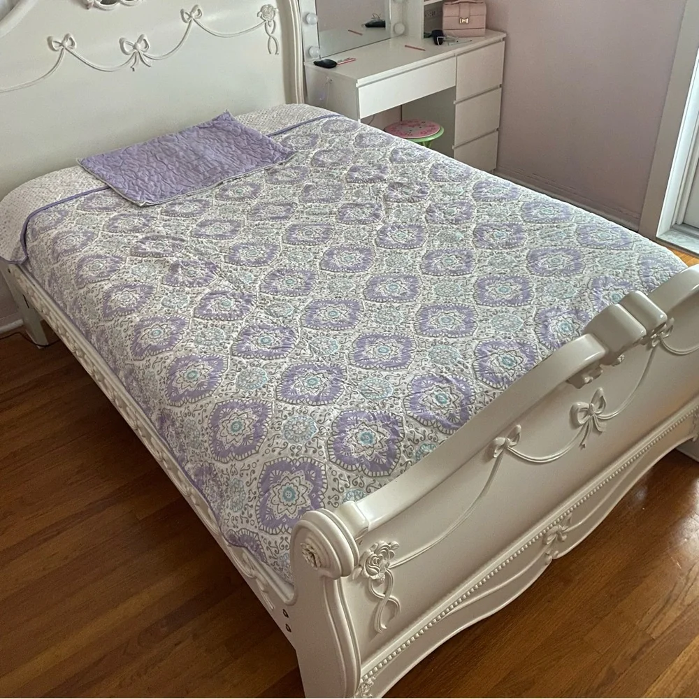 Pottery Barn Kids Lavender Dots and White Quilt and Sham Set